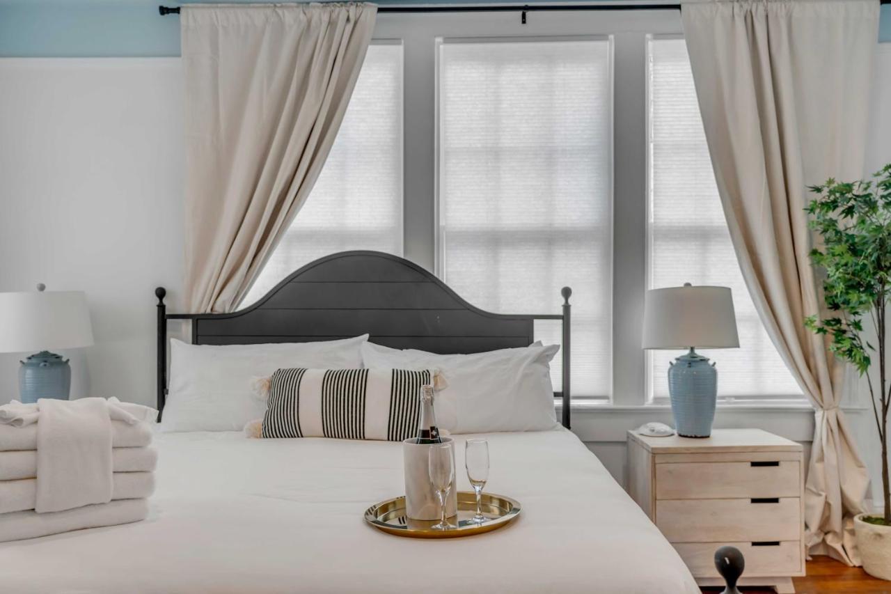 Апартаменты The Palmetto House B- Walk To King Street Чарльстон Экстерьер фото